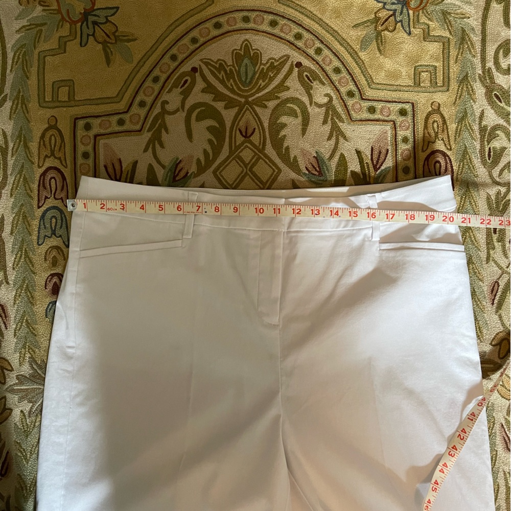 NWT Lane Bryant High Rise Bermuda Short, 18 - Picture 3 of 9